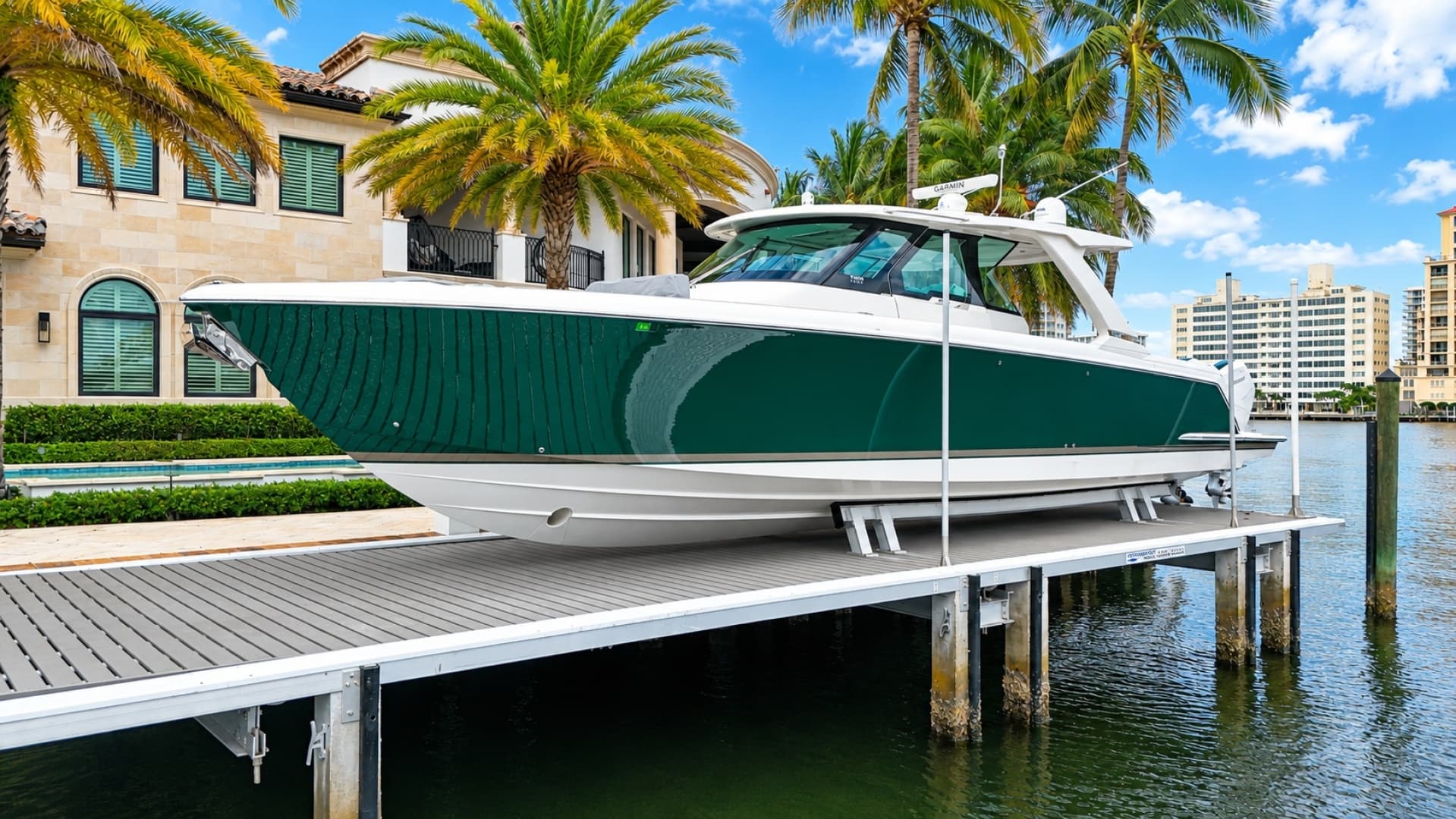 2024 Tiara Yachts 48 LS
