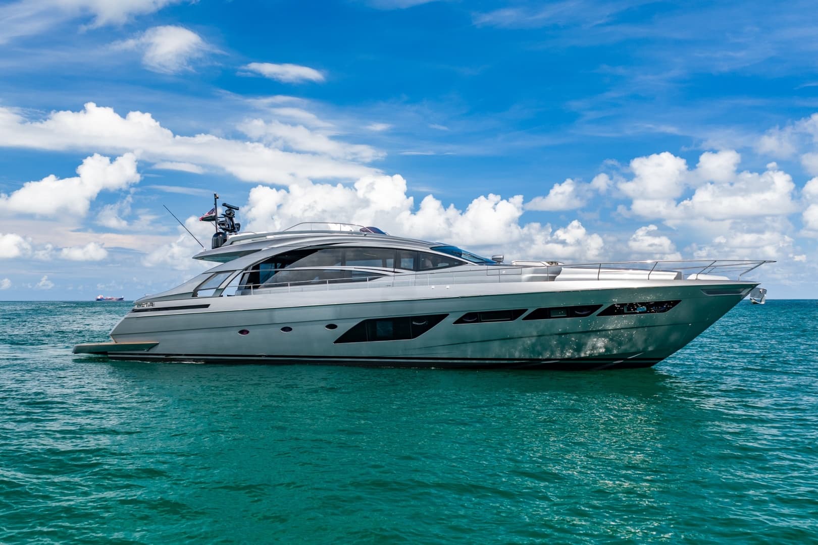 2019 Pershing 8X